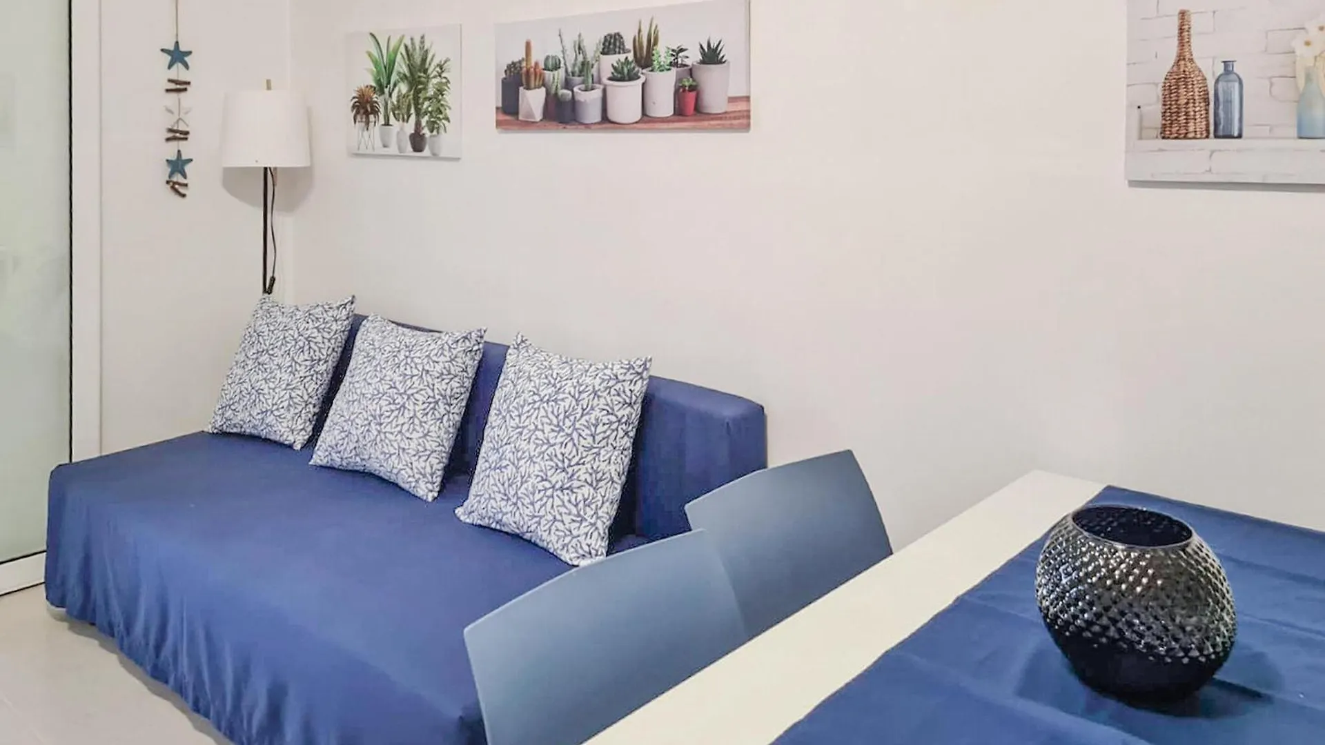 Gorgeous Apartment In Marina Di Ragusa With House Sea View Italy