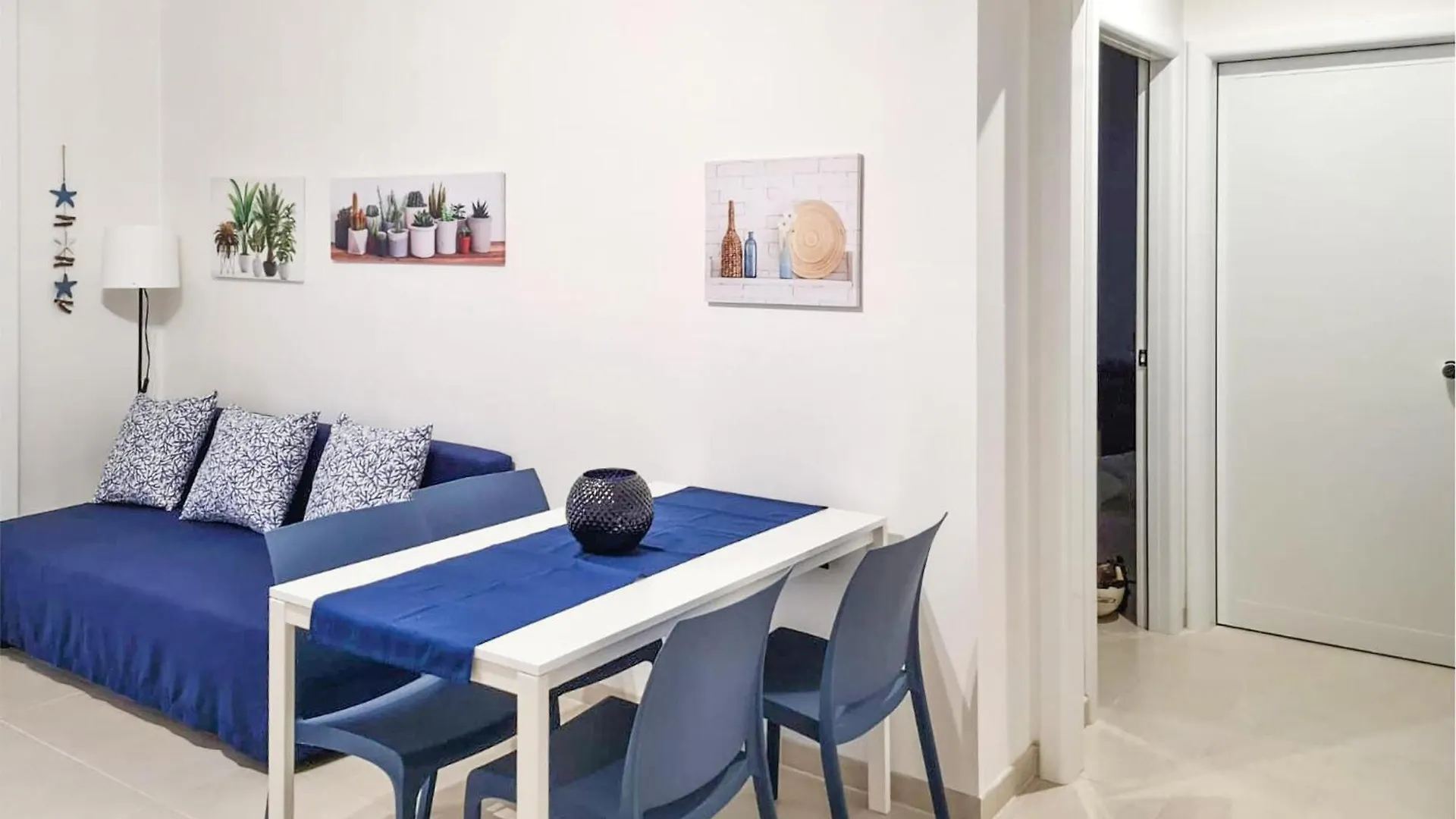 Gorgeous Apartment In Marina Di Ragusa With House Sea View